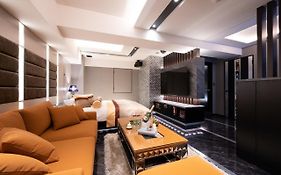 Hotel Varkin 池袋西口